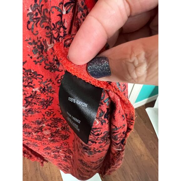 Torrid Red Medallion Crepe Open Front Kimono Sz 1/2 Rayon Floral Mandala Boho - Picture 5 of 7